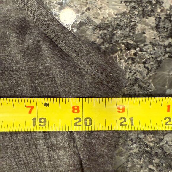 Torrid Journey grey Graphic Tank Top - Picture 7 of 8